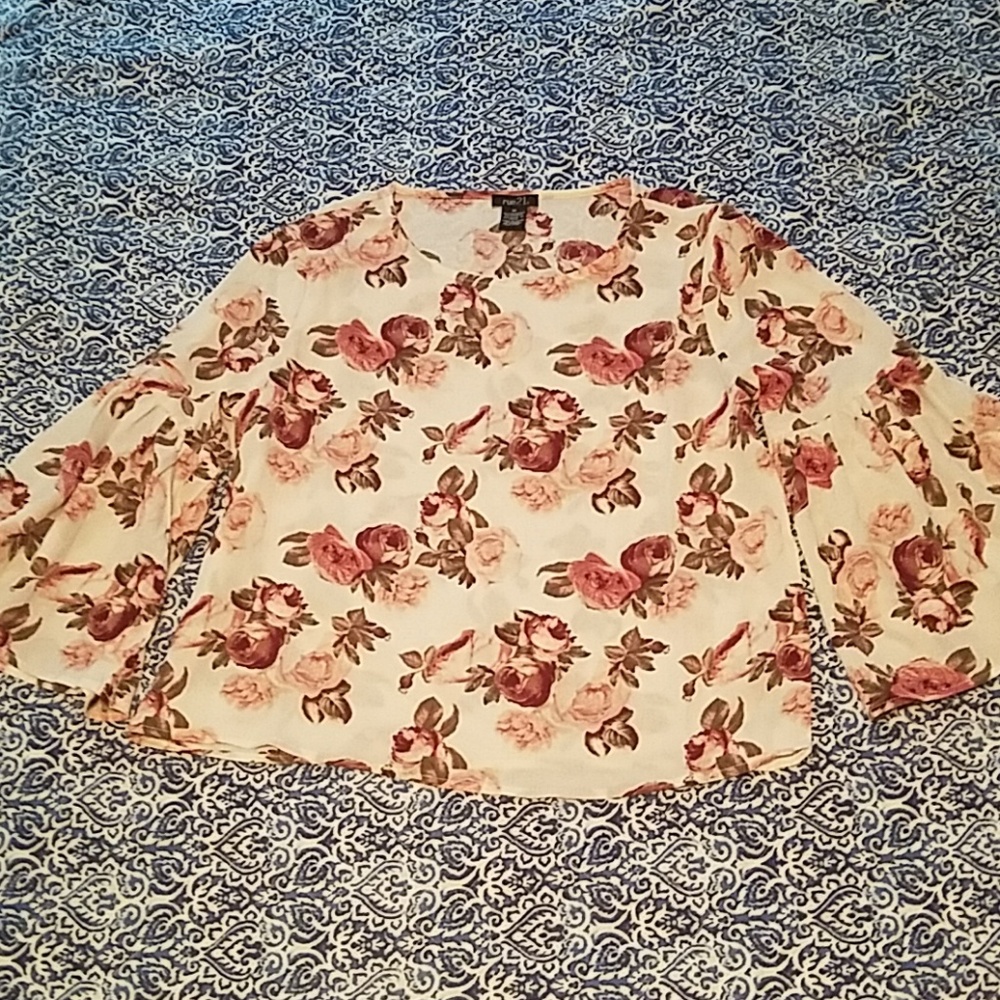 Floral long sleeve